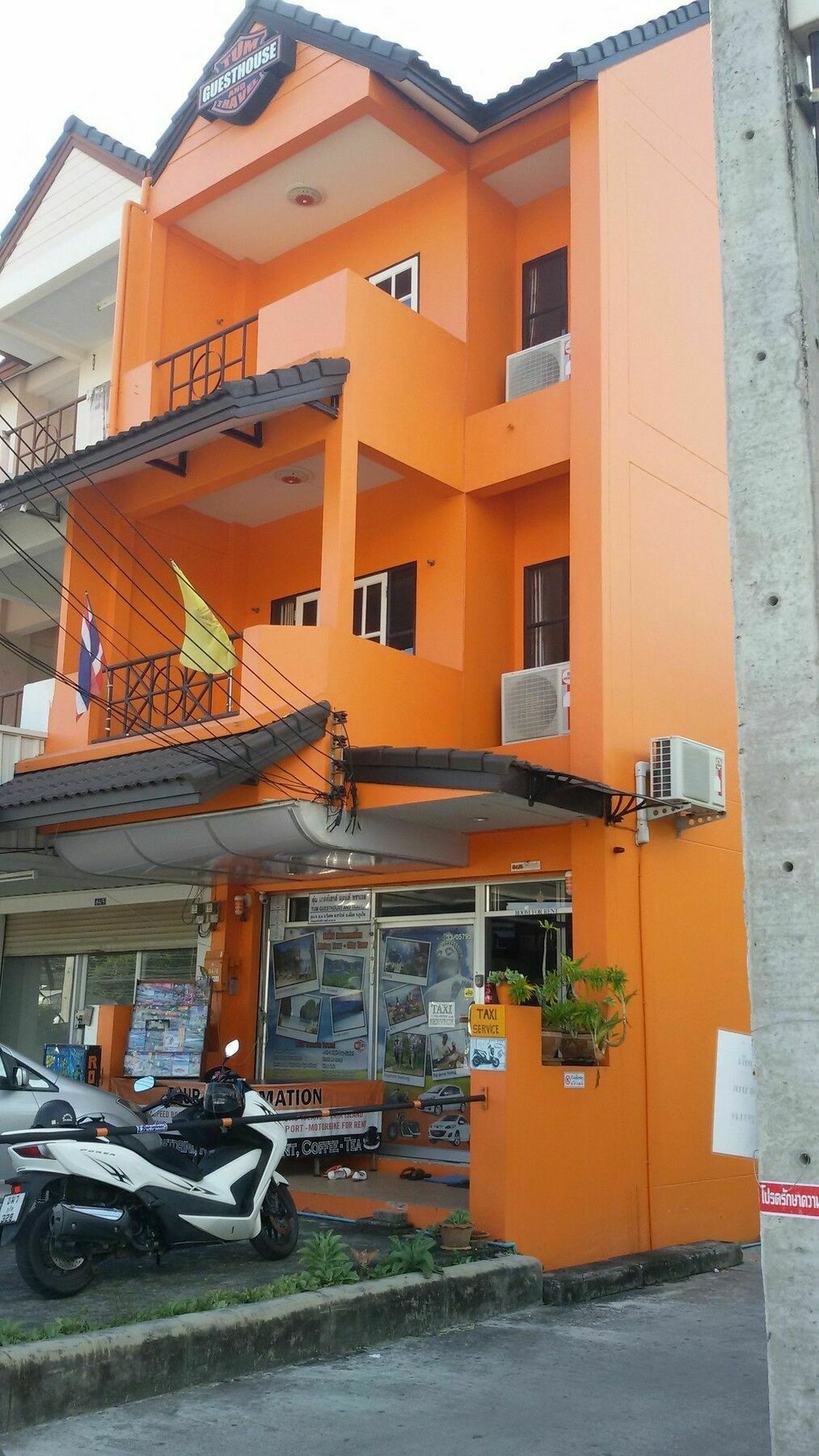 Luna Guesthouse And Travel Rawai Екстериор снимка