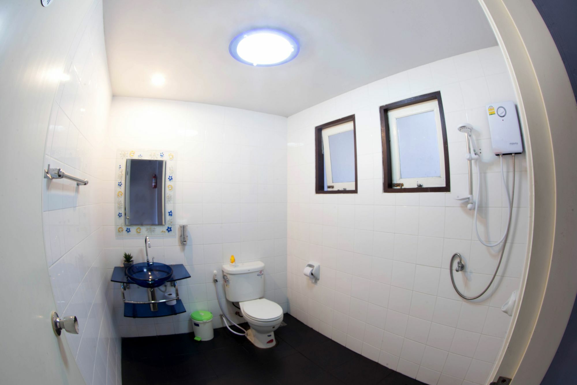 Luna Guesthouse And Travel Rawai Екстериор снимка