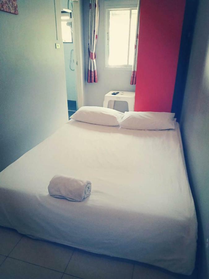 Luna Guesthouse And Travel Rawai Екстериор снимка