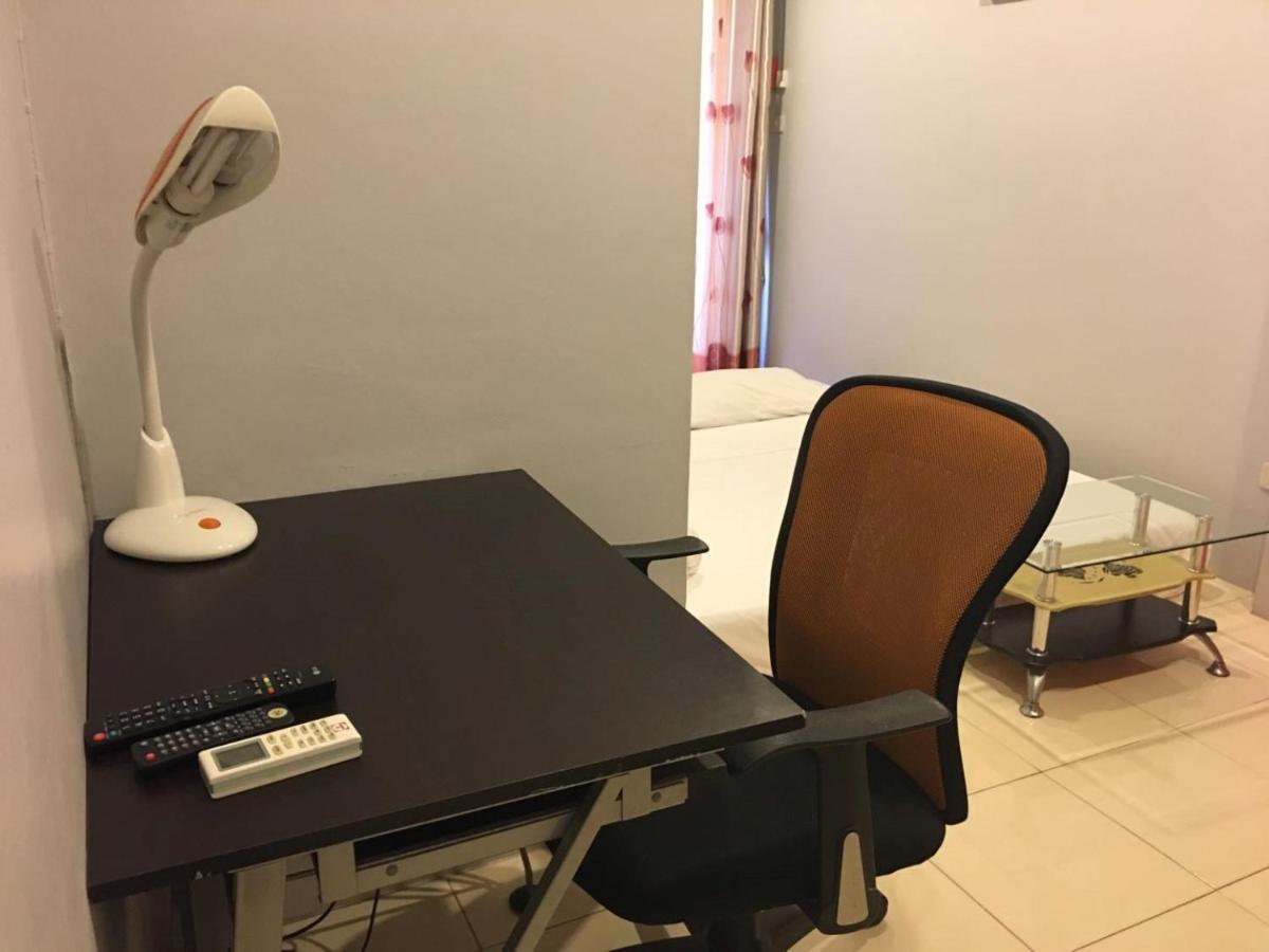 Luna Guesthouse And Travel Rawai Екстериор снимка