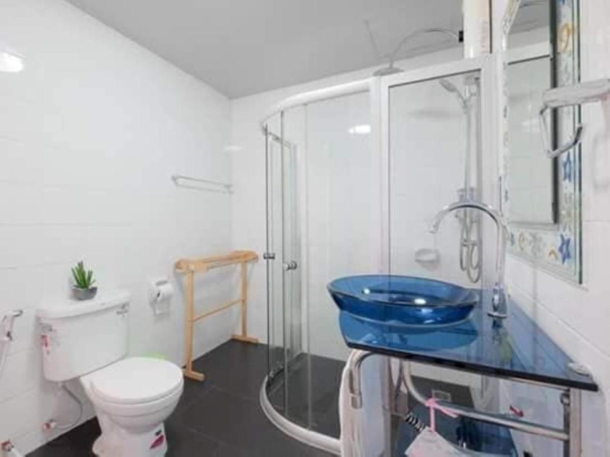 Luna Guesthouse And Travel Rawai Екстериор снимка